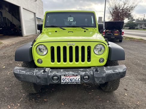 Used 2017 Jeep Wrangler Unlimited Sport w/ Max Tow Package image 8
