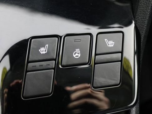 Used 2023 Kia Sportage SX image 15