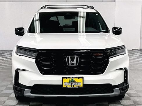Used 2024 Honda Pilot TrailSport image 4