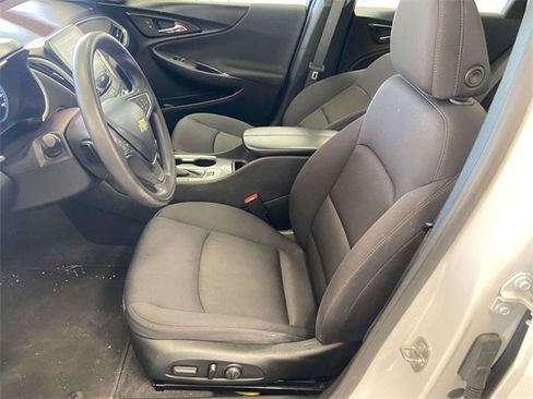 Used 2024 Chevrolet Malibu LT image 16