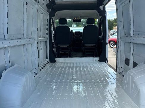 Used 2023 RAM ProMaster 2500 FWD image 16
