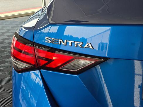 Used 2024 Nissan Sentra SV FWD image 13