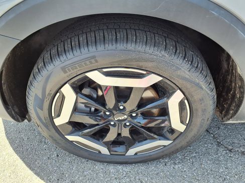 Used 2025 Kia Telluride S AWD/4WD image 21