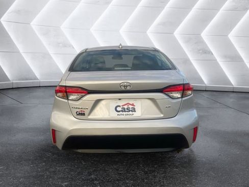 Used 2024 Toyota Corolla LE image 11