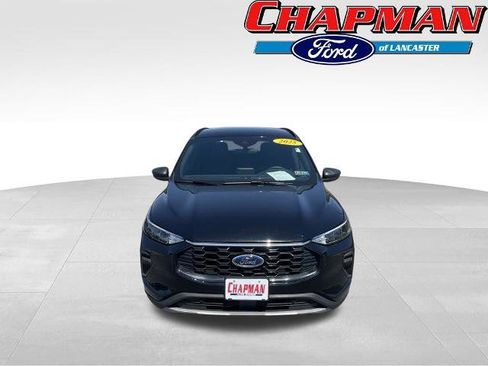 Certified 2025 Ford Escape ST-Line AWD/4WD image 2