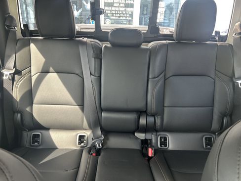 New 2025 Jeep Gladiator Sport image 28