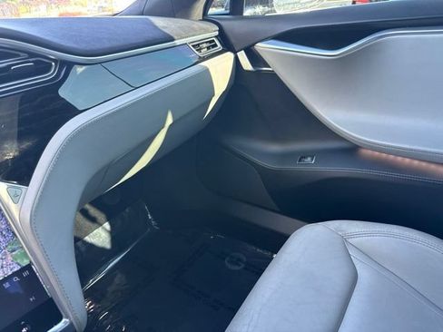 Used 2016 Tesla Model S AWD image 16