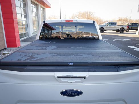 Used 2018 Ford F150 Lariat w/ Equipment Group 502A Luxury image 5