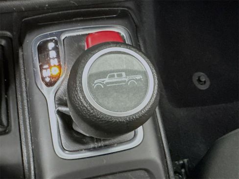 Used 2022 Jeep Gladiator Willys image 20