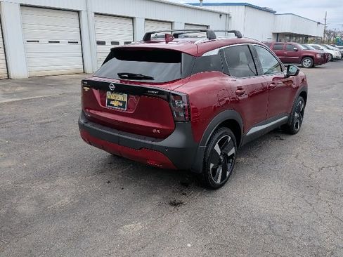 Used 2025 Nissan Kicks SR image 5