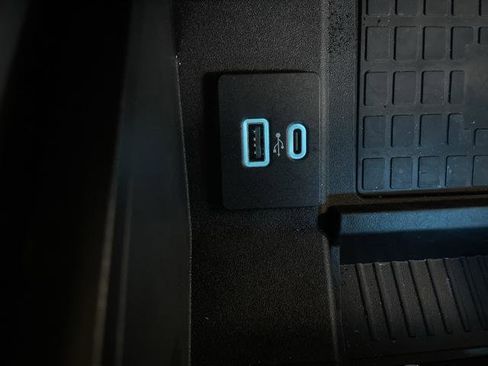 Used 2020 Ford F350 Platinum image 24