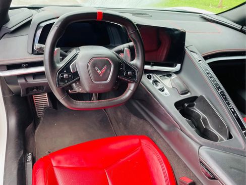 Used 2022 Chevrolet Corvette Stingray Coupe w/ 1LT RWD image 11