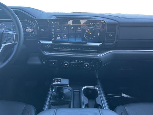 Used 2023 Chevrolet Silverado 1500 LTZ AWD/4WD image 12