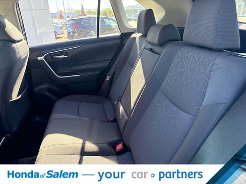 Used 2020 Toyota RAV4 XLE w/ XLE Grade Weather Package AWD/4WD image 13