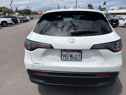 Certified 2024 Honda HR-V LX image 7