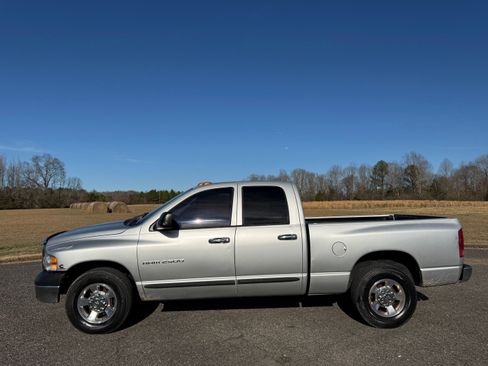Used 2005 Dodge Ram 2500 Truck SLT w/ Quad Cab Big Horn Value Group image 2