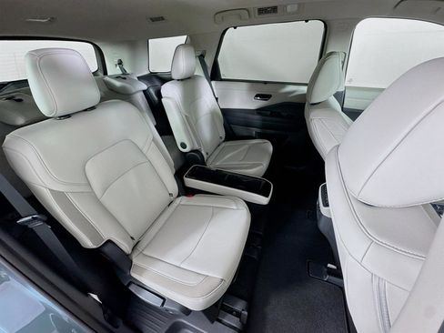 New 2026 Nissan Pathfinder SL image 33