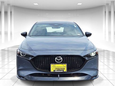 Certified 2025 MAZDA MAZDA3 Hatchback w/Premium Plus Pkg image 5