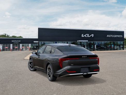 New 2025 Kia K4 EX image 4