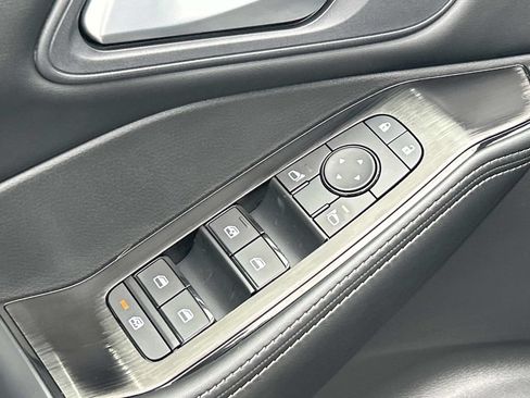 New 2026 Nissan Rogue SV FWD image 17