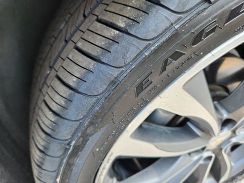 Used 2019 Chevrolet Malibu Premier w/ Sun and Wheel Package FWD image 22