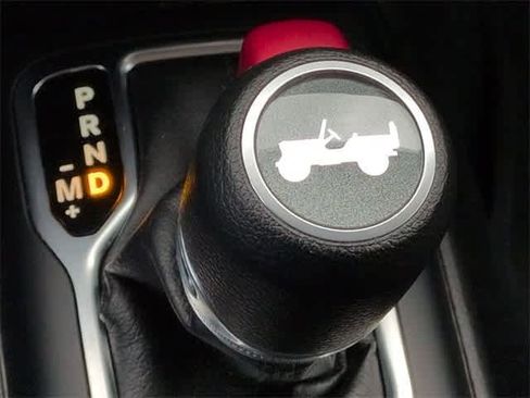 Used 2022 Jeep Wrangler Sport image 32