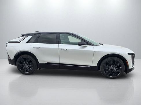 New 2025 Cadillac Lyriq Sport w/ Nappa Leather Package image 4