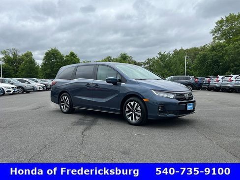 Certified 2026 Honda Odyssey EX-L image 2
