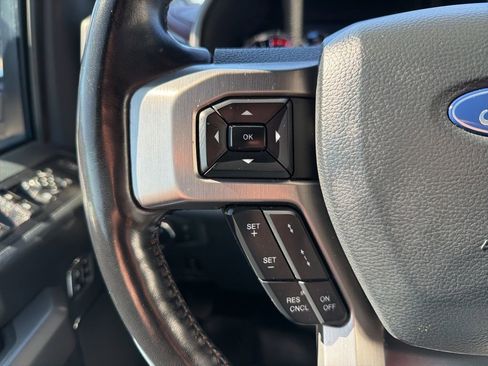 Used 2022 Ford F350 Platinum image 23