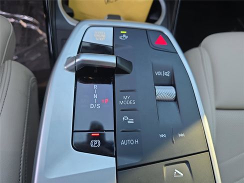 Used 2024 BMW X1 M35i w/ Premium Package image 21