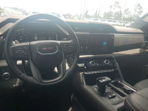 Used 2024 GMC Sierra 1500 AT4 w/ Technology Package AWD/4WD image 20