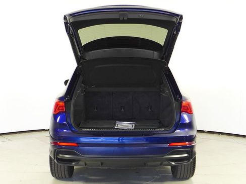 Used 2022 Audi Q3 2.0T Premium w/ Black Optic Sport Package image 10