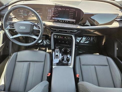 Certified 2025 Audi Q5 Premium w/ Convenience Package AWD/4WD image 22