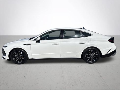 Used 2025 Hyundai Sonata SEL FWD image 10