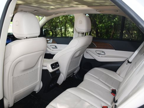 Used 2024 Mercedes-Benz GLE 450 4MATIC image 16