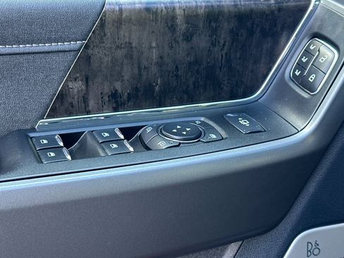 Certified 2025 Ford F350 Lariat w/ Lariat Ultimate Package AWD/4WD image 13