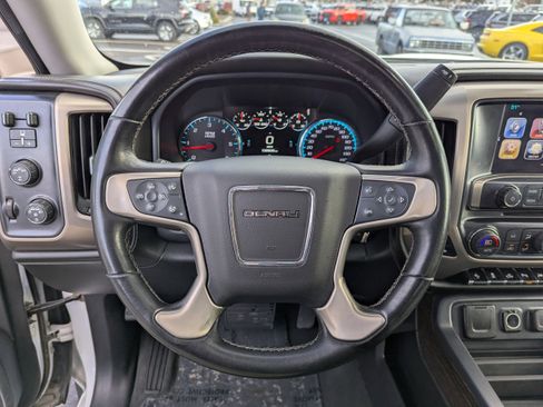 Certified 2018 GMC Sierra 1500 Denali w/ Denali Ultimate Package AWD/4WD image 17