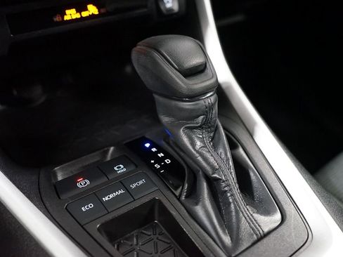 Certified 2024 Toyota RAV4 LE image 21