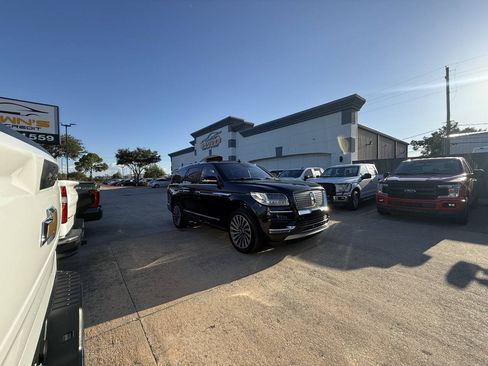 Used 2019 Lincoln Navigator Reserve AWD/4WD image 48