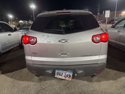 Used 2011 Chevrolet Traverse LTZ image 4