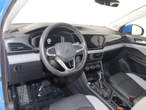 Used 2022 Volkswagen Taos SEL w/ Panoramic Sunroof Package AWD/4WD image 25