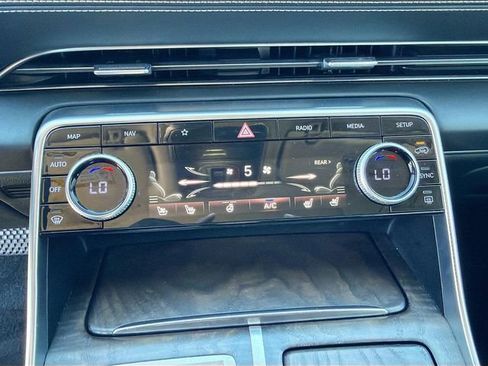 Used 2024 Genesis GV80 3.5T Prestige Signature image 35