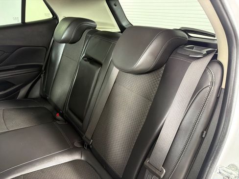 Used 2019 Buick Encore Preferred FWD image 19