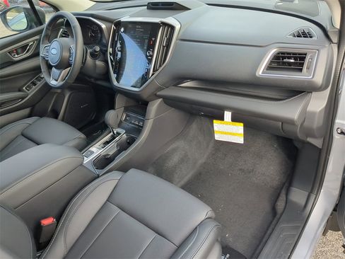 New 2025 Subaru Ascent Limited image 12