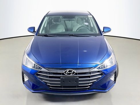 Used 2019 Hyundai Elantra SE image 2