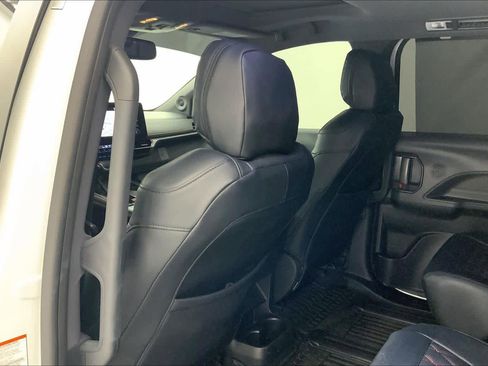 Used 2024 Toyota Sienna XSE image 16