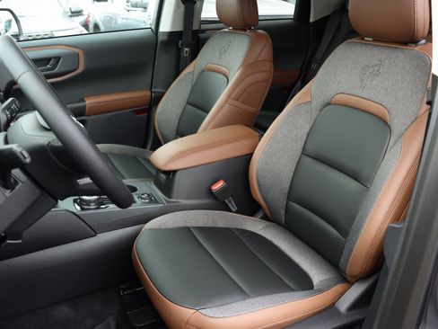 Used 2023 Ford Bronco Sport Outer Banks image 6