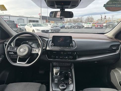 Used 2022 Nissan Rogue SV image 22