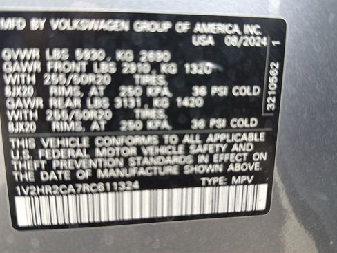 Used 2024 Volkswagen Atlas SE image 24