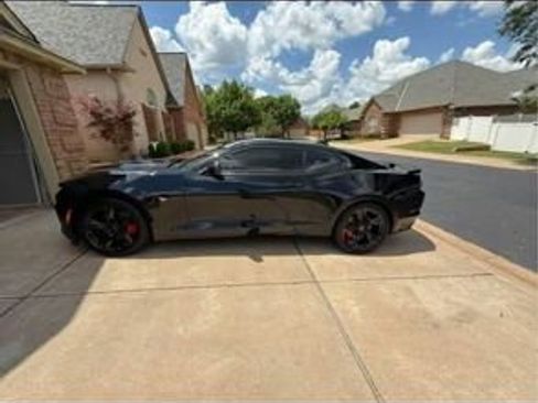 Used 2021 Chevrolet Camaro SS image 4